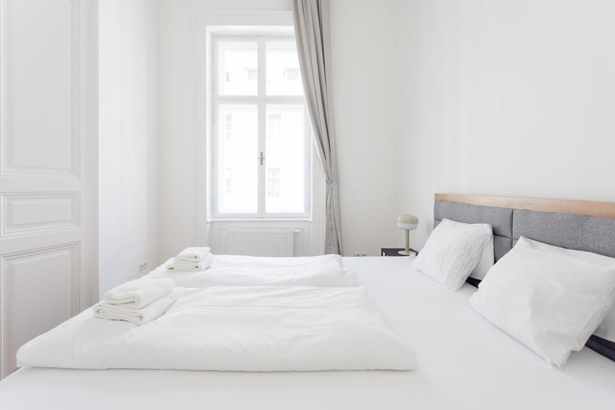 4Ty3 Apartments - Stadtpark City Apartment Is Calling Вена Экстерьер фото