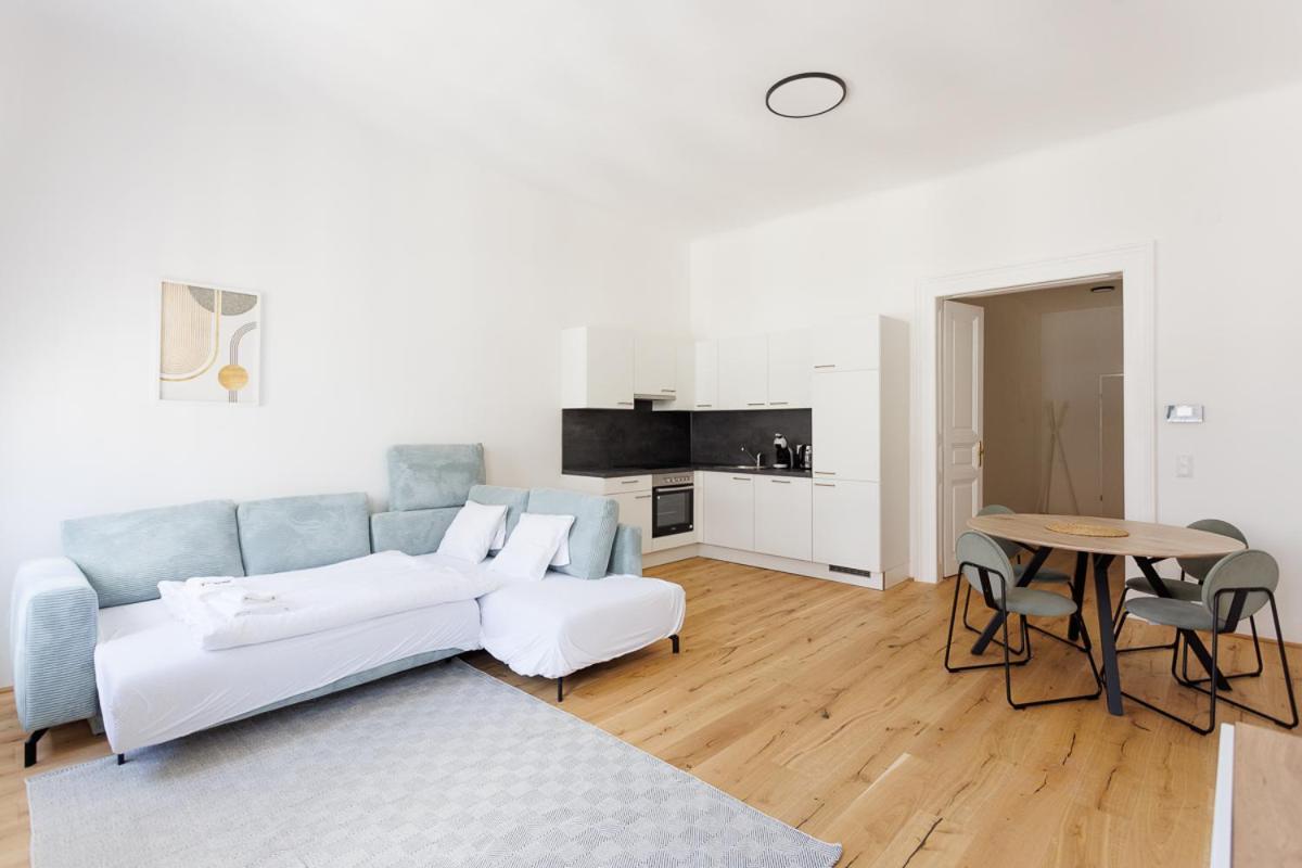 4Ty3 Apartments - Stadtpark City Apartment Is Calling Вена Экстерьер фото